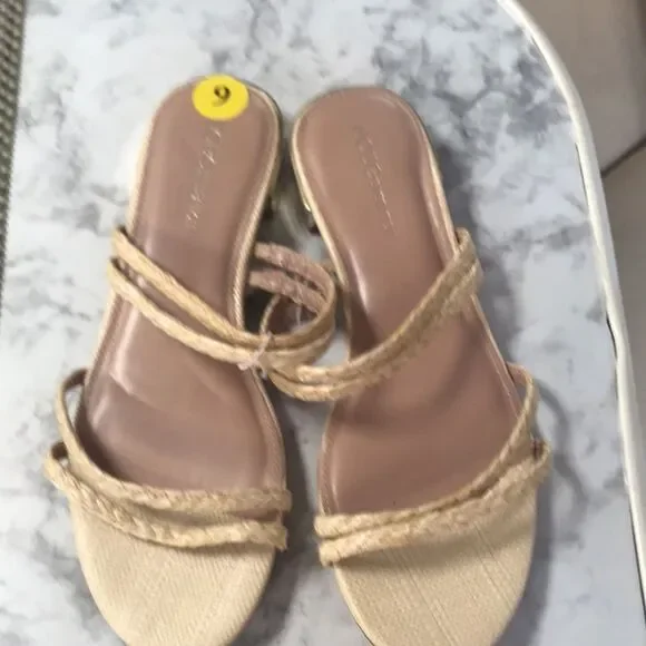 BCBG Generation Women's Sandal Dexti Gold Heel Straw Strappy Boho Resortwear - Picture 5 of 5